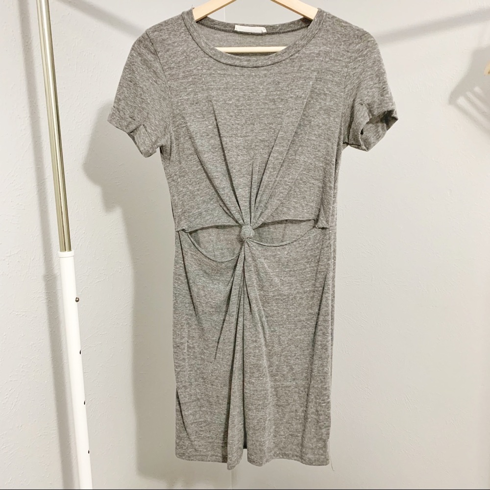TRADE DO NOT PURCHASE UO Knot-front T-shirt Dress